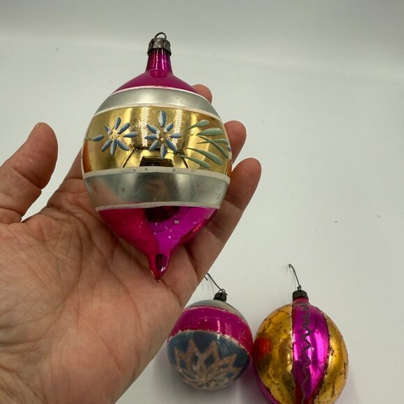 3 VTG Indent Painted Glass Christmas Ornaments Poland Teardrop 2 med 1 small. - Picture 14 of 15